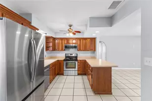 605 S Florida Ave, Tarpon Springs, FL 34689 - Photo 5