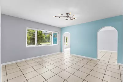 605 S Florida Avenue, Tarpon Springs, FL 34689 - Photo 17