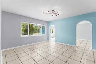 605 S Florida Ave, Tarpon Springs, FL 34689 - Photo 17