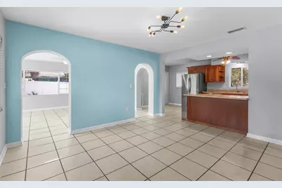 605 S Florida Avenue, Tarpon Springs, FL 34689 - Photo 9