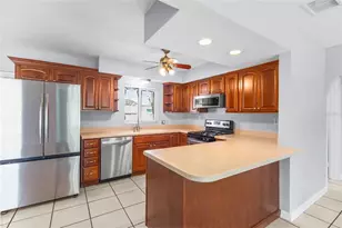 605 S Florida Ave, Tarpon Springs, FL 34689 - Photo 13