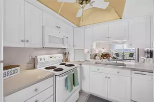 9860 62nd Terrace N, Saint Petersburg, FL 33708 - Photo 13