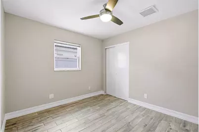 6810 Livingston Avenue N, Saint Petersburg, FL 33702 - Photo 11