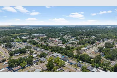 7402 Wishing Well Court, Tampa, FL 33619 - Photo 29