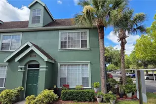 9306 Lake Chase Island Way, Tampa, FL 33626 - Photo 7
