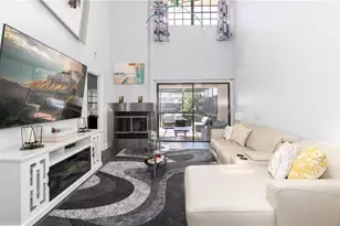 10438 St Tropez Pl, Tampa, FL 33615 - Photo 9