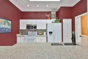2411 New Haven Cir, Sun City Center, FL 33573 - Photo 17