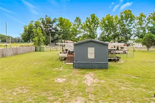 1400 NW 12th Ln, Lake Panasoffkee, FL 33538 - Photo 25