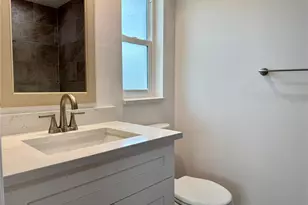902 Oakwood Dr, Largo, FL 33770 - Photo 13