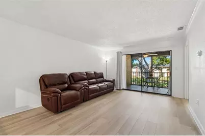 10100 Sailwinds Boulevard N #202, Largo, FL 33773 - Photo 5