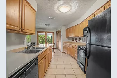891 Timber Pond Drive, Brandon, FL 33510 - Photo 9
