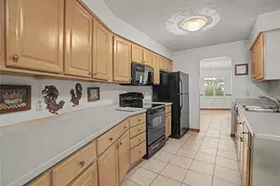 891 Timber Pond Dr, Brandon, FL 33510 - Photo 11
