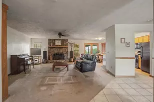 891 Timber Pond Dr, Brandon, FL 33510 - Photo 5