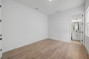 31537 Hayman Loop, Wesley Chapel, FL 33543 - Photo 19