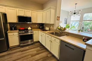 14533 Cotswolds Dr, Tampa, FL 33626 - Photo 5