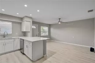 9030 Blind Pass Rd, Saint Petersburg, FL 33706 - Photo 13