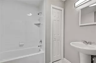 9030 Blind Pass Rd, Saint Petersburg, FL 33706 - Photo 17