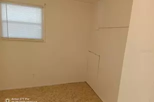 5031 4th St E, Bradenton, FL 34203 - Photo 9