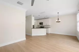 10034 Tate Ln, Tampa, FL 33626 - Photo 7