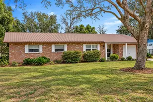 12212 Floral Ln, Thonotosassa, FL 33592 - Photo 1