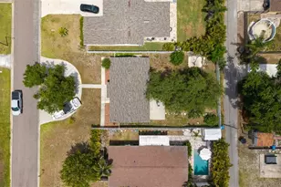 410 42nd Ave NE, Saint Petersburg, FL 33703 - Photo 21