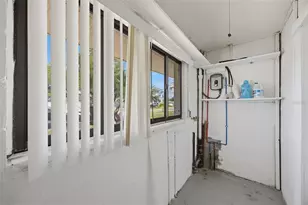 410 42nd Ave NE, Saint Petersburg, FL 33703 - Photo 15