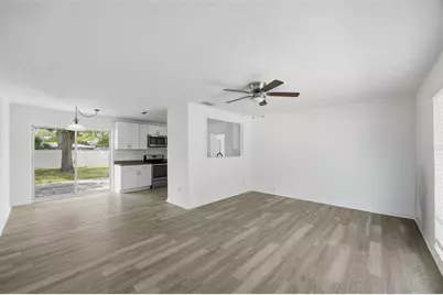 410 42nd Avenue NE, Saint Petersburg, FL 33703 - Photo 3