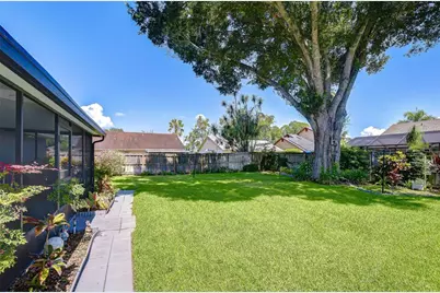 8702 Hampden Drive, Tampa, FL 33626 - Photo 19