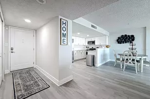 400 Island Way, Clearwater Beach, FL 33767 - Photo 3