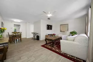 5660 80th St N, Saint Petersburg, FL 33709 - Photo 5
