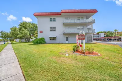 5660 80th Street N #B101, Saint Petersburg, FL 33709 - Photo 1