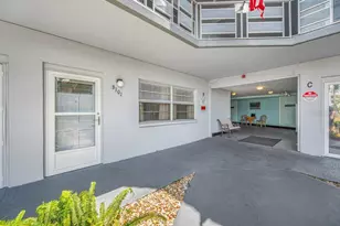 5660 80th St N, Saint Petersburg, FL 33709 - Photo 3