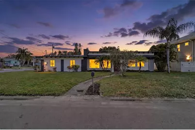 63 Palm Boulevard, Dunedin, FL 34698 - Photo 1