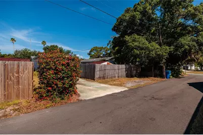 4939 Dr Martin Luther King Jr Street N, Saint Petersburg, FL 33703 - Photo 23