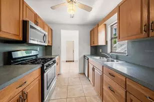 10037 62nd Terrace N, Saint Petersburg, FL 33708 - Photo 11