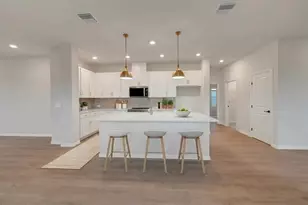 3712 Jons Lakeview St, Plant City, FL 33566 - Photo 3