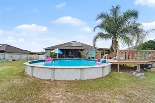 12414 Vestavia St, San Antonio, FL 33576 - Photo 17