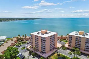 7430 Sunshine Skyway Ln S, Saint Petersburg, FL 33711 - Photo 1
