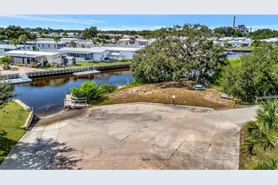 236 N Saint Thomas Circle, Apollo Beach, FL 33572 - Photo 19