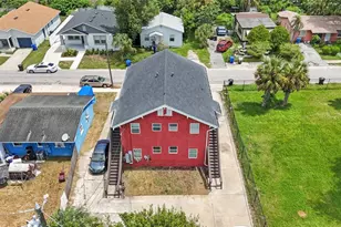 1761 19th St S, Saint Petersburg, FL 33712 - Photo 3