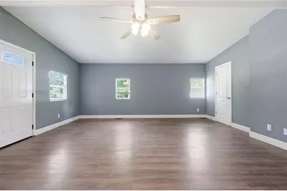 39217 Fibelkorn Road, Zephyrhills, FL 33540 - Photo 15