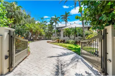 500 Gulf Boulevard, Belleair Shores, FL 33786 - Photo 5