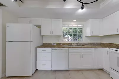 68 Country Club Drive, Largo, FL 33771 - Photo 7