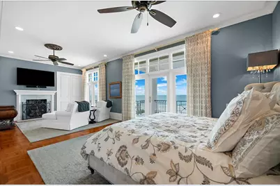 810 Eldorado Avenue, Clearwater Beach, FL 33767 - Photo 31