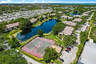 10263 Gandy Blvd N, Saint Petersburg, FL 33702 - Photo 51