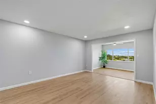 100 Bluff View Dr, Belleair Bluffs, FL 33770 - Photo 31