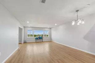 100 Bluff View Dr, Belleair Bluffs, FL 33770 - Photo 15