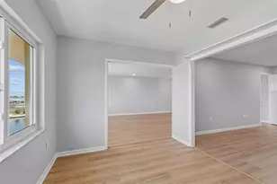 100 Bluff View Dr, Belleair Bluffs, FL 33770 - Photo 27