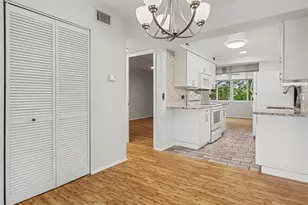 4890 Bay St NE, Saint Petersburg, FL 33703 - Photo 7