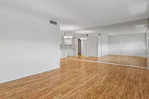 4890 Bay St NE, Saint Petersburg, FL 33703 - Photo 5